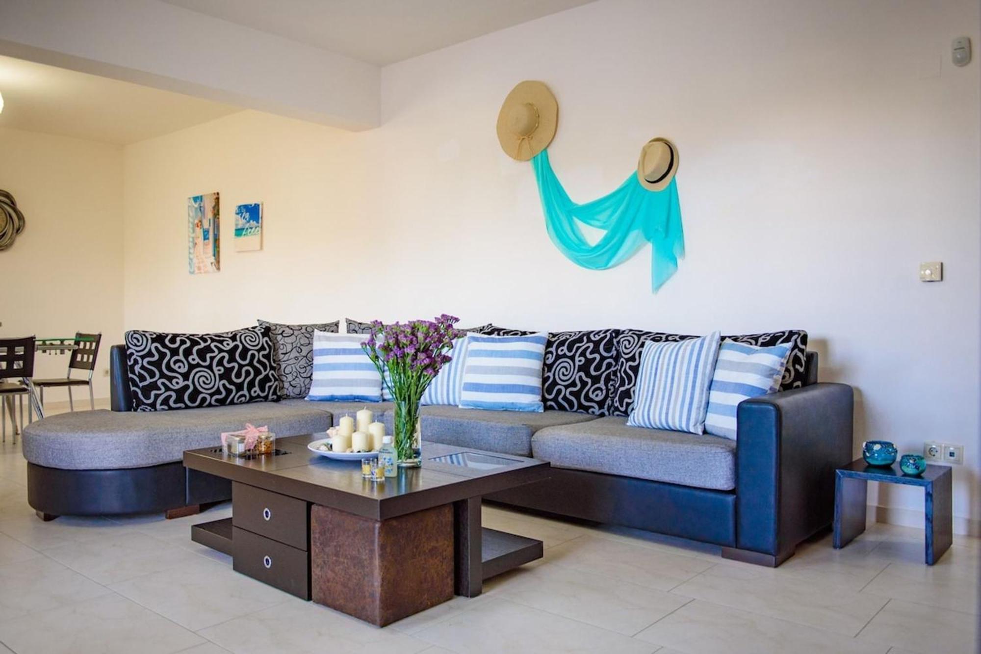 Marie Nicol 2 Bedroom Apartment Agia Pelagia  Extérieur photo
